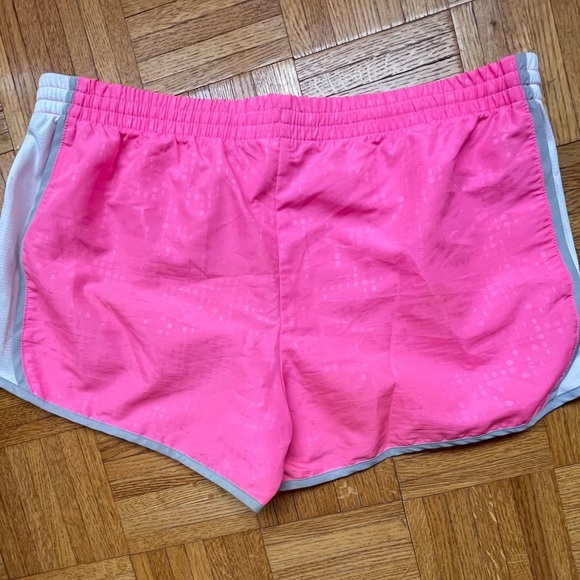 Danskin Now In Pink Passion Athletic Shorts Size XL BRAND NEW - Picture 2 of 7